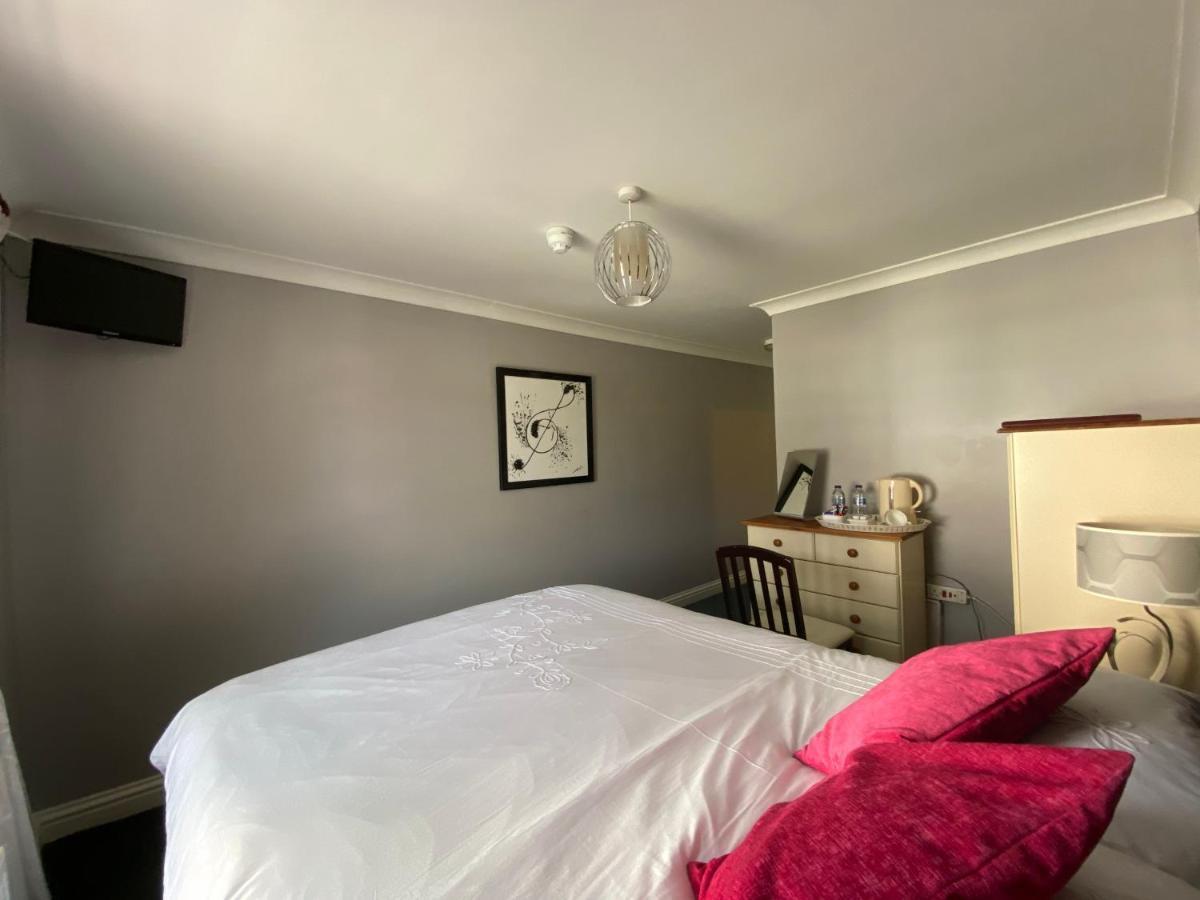 Flambards Hotel Cardigan